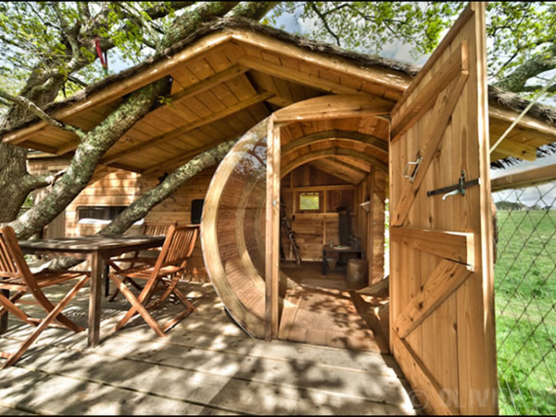 Treehouse Vacation Idea La Cabane Perchee De Sterenn Treehouselove Treehouse Vacation Idea La Cabane Perchee De Sterenn Treehouselove